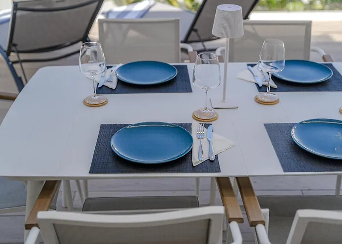 Apartmán Don Carlos Sea View - Adults Only !