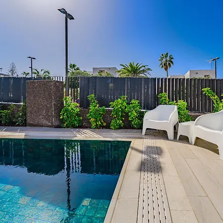 Don Carlos Sea View - Adults Only ! דירה