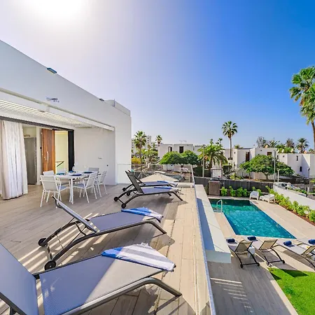 דירה Don Carlos Sea View - Adults Only !